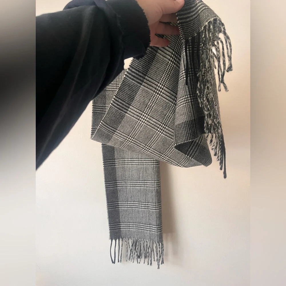 Vintage Christian Dior Monsieur Cashmaire Black And White Scarf Unisex